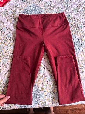 Yogalicious 7/8 Maroon Pocket Leggings